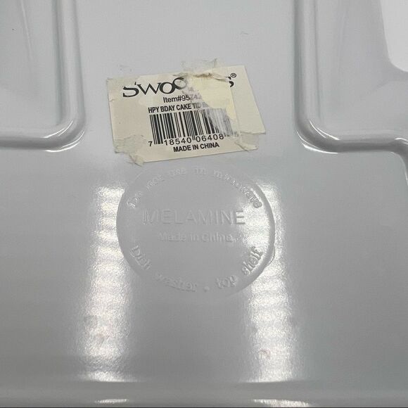 Set of 2 Swoozie’s Melamine Birthday Cake Plates - Picture 8 of 8